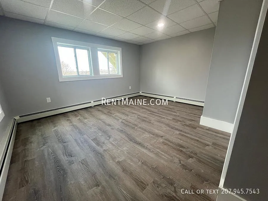 2 bed, $1,300 — Photo 3