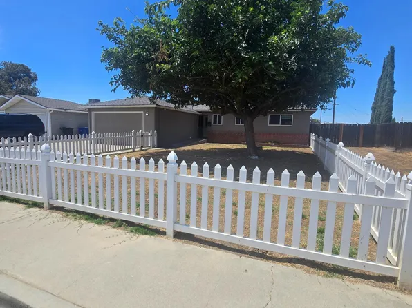 455 W Spring Ln, Lemoore, CA 93245