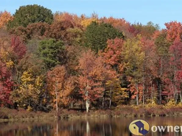 Hillary Dr, Freeland, PA 18224