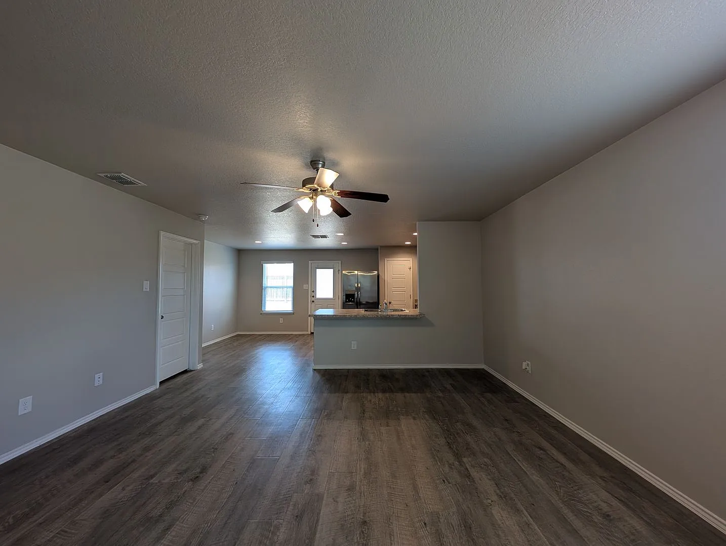 3/2/2 in White Wing / Off Klein Rd / Fridge Included / No Carpet / Fenced in Yard / NBISD — Photo 2