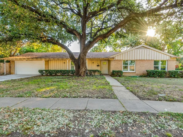 720 Tanglewood Dr E, Irving, TX 75061