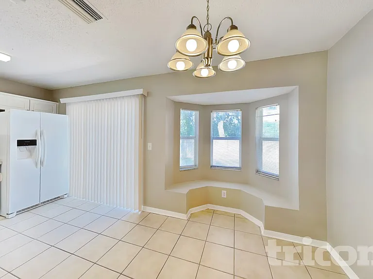 6739 Summer Haven Dr — Photo 3