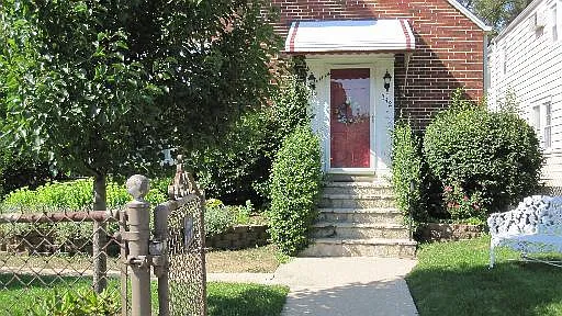 342 Highwood Ave photo 1