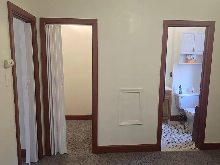 1622 Bainbridge St #3F — Photo 25