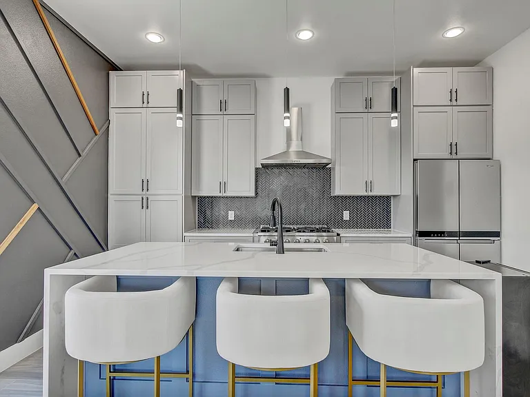 4703 Louis Ave #A — Photo 32