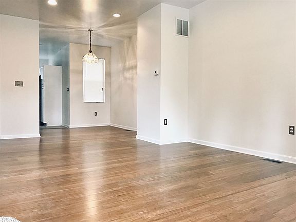 7C47F432-DFE5-499E-8C65-C79F68993C98