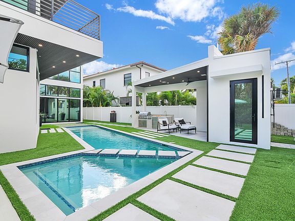 5th image of 355 E Boca Raton Road