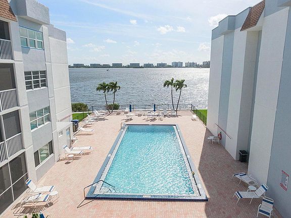 2nd image of 1502 S Lakeside Drive #401