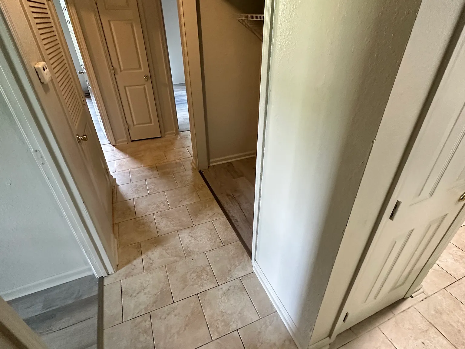 3 bed, 1103 sqft, $1,250 — Photo 4