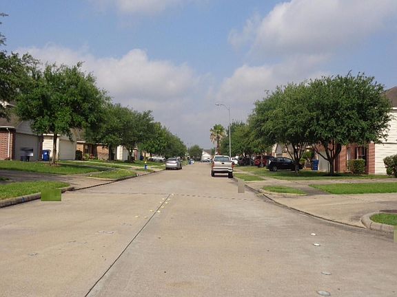 4th image of 16126 Dawn Marie Ln