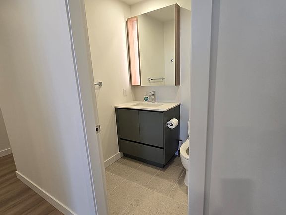 5th image of 13573 98a Ave #3203