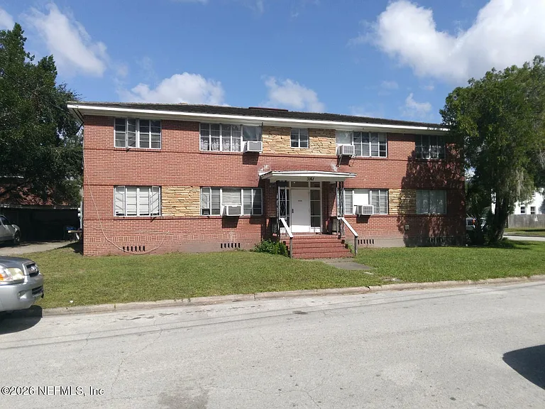 3161 Belden Cir #2 — Photo 4