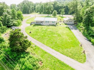 707 S Chalybeate Rd, Smiths Grove, KY 42171