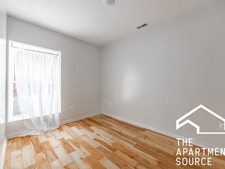 1638 W 18th Pl #1R — Photo 5