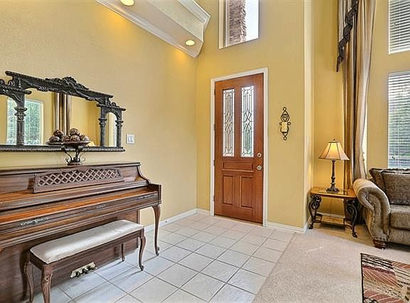 2nd image of 2705 Waterford Dr