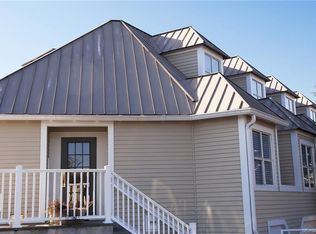 90 Main St APT 4, Westport, CT 06880