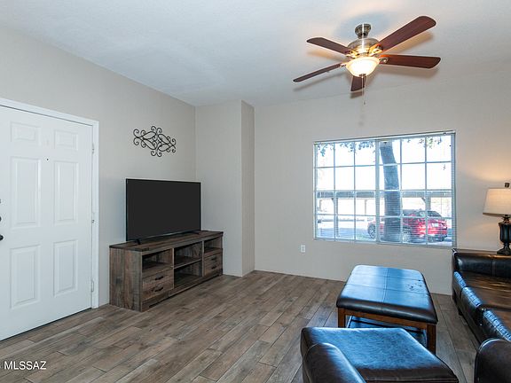 5th image of 1500 E Pusch Wilderness Dr Unit 12103