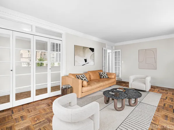 165 East 32nd Street 6H image 3 of 10