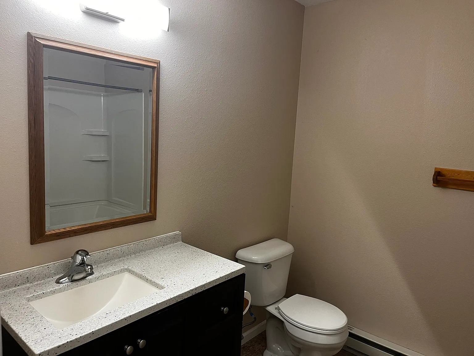 Elm Drive - Loyal - 9 — Photo 3