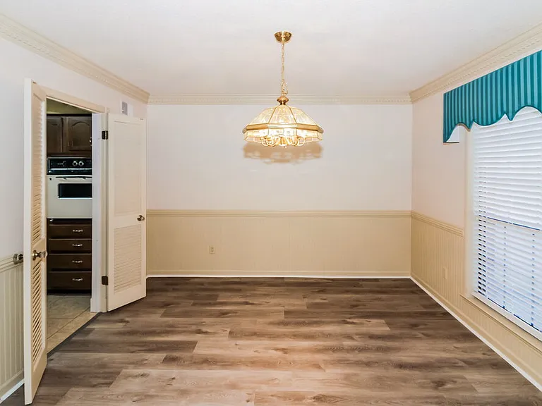 3467 Josee Ln — Photo 4