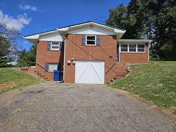 2nd image of 79 Oak St