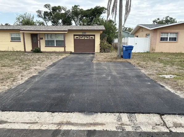 230 37th Ave SE, Saint Petersburg, FL 33705