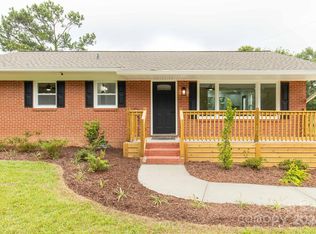 345 Earl Cauthen Rd, Heath Springs, SC 29058