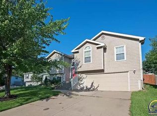 2929 Prairie Ct, Lawrence, KS 66046
