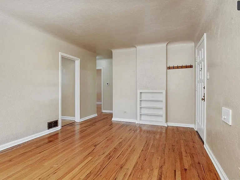 745 N Cherry St — Photo 7