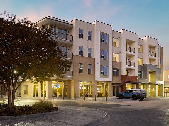 5th image of 1735 N Greenville Ave #2338