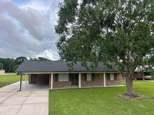 135 Patureau Dr, Morgan City, LA 70380