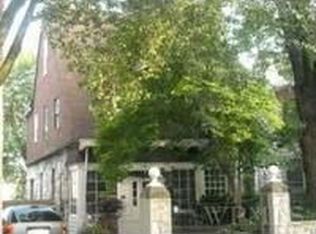 16 Fort Charles Pl, Bronx, NY 10463