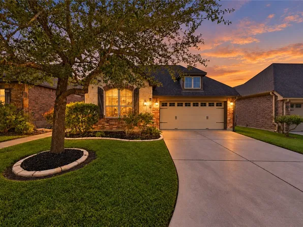 1734 Parkland Dr, College Station, TX 77845