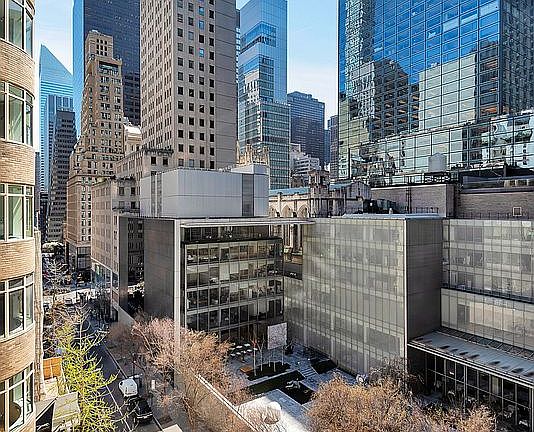 4th image of 17 W 54th St APT 9C