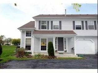 271 Butternut Ln, Streamwood, IL 60107