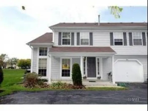271 Butternut Ln, Streamwood, IL 60107