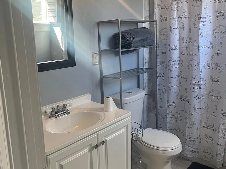 1438 E Breckinridge St #2 — Photo 16