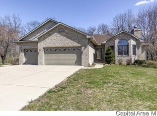 2320 Harbor Lndg, Springfield, IL 62712