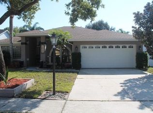 1020 Greywood Ave, Tarpon Springs, FL 34689
