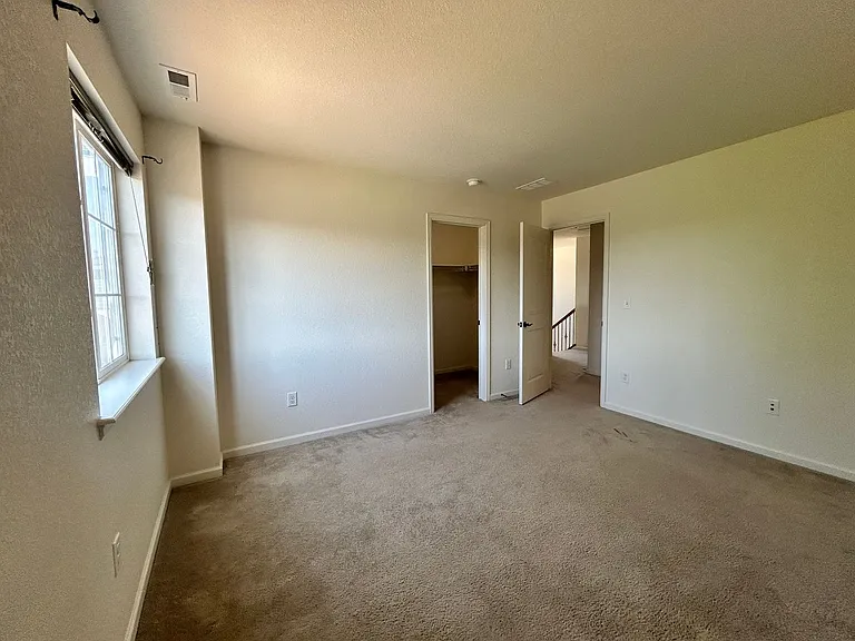 502 W 169th Pl — Photo 31