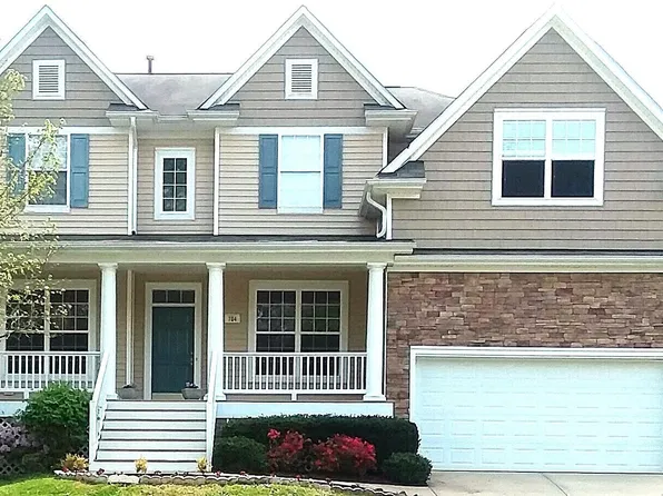 704 Valleywater St, Fuquay Varina, NC 27526