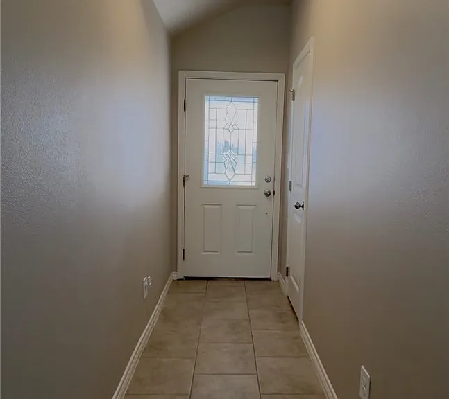 1258 Breebry Dr — Photo 4