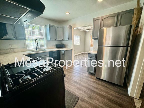 5th image of 5131 Lincoln Ave