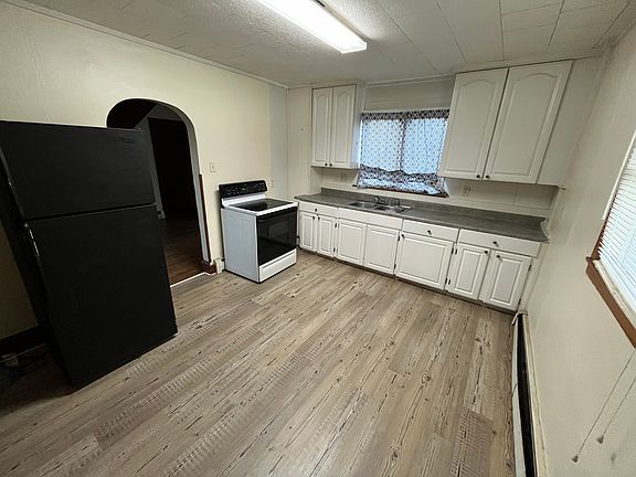 2nd image of 117011 Beechers Ave SW
