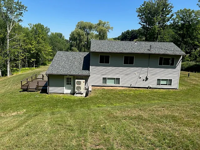 1067 Best Rd — Photo 2