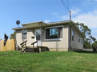 2324 8th St SW, Akron, OH 44314