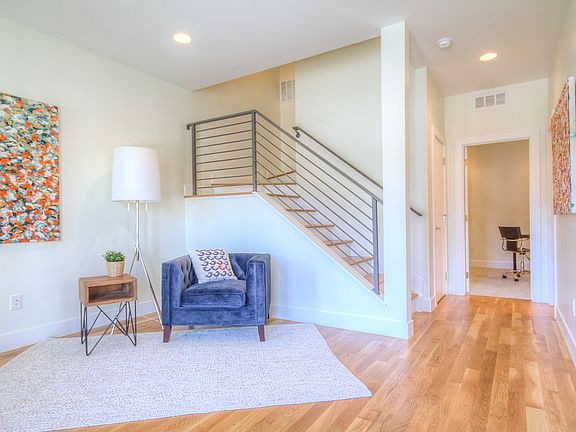 5th image of 2347 Champa St