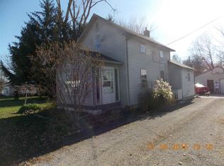 2015 Trinity St, Huntertown, IN 46748