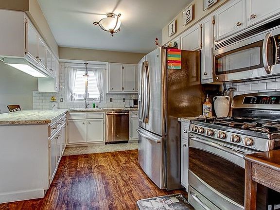 5th image of 12305 W 102nd St
