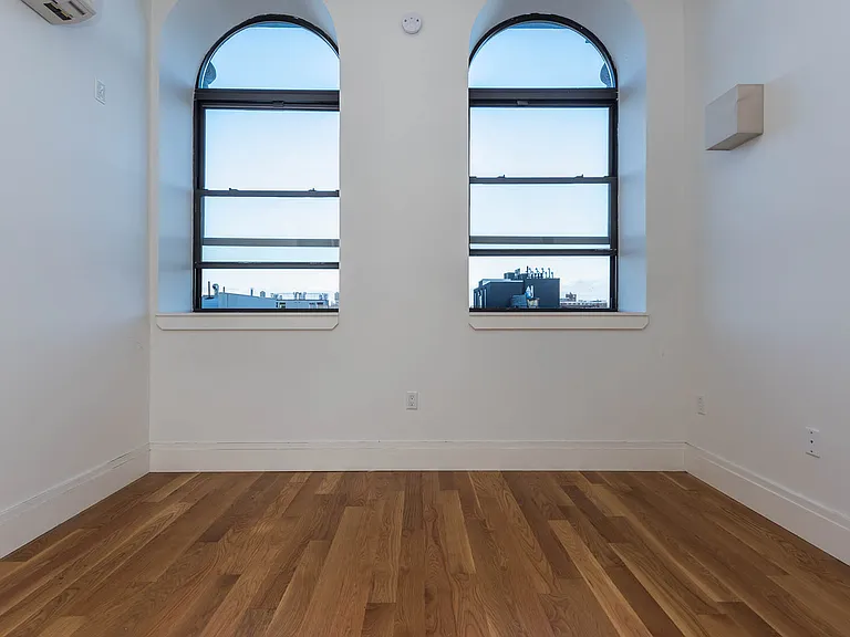 17 Monitor St #1D — Photo 4